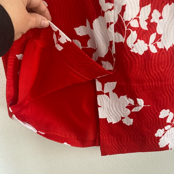 Talbots Bold Floral Print Office to Date Night Pencil Skirt size 6 - Picture 3 of 4